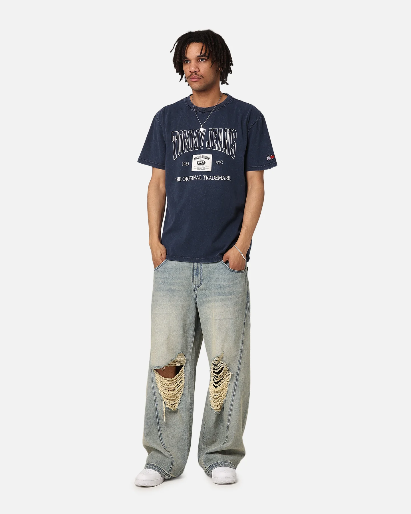 Tommy Jeans TJM Archive Logo T-Shirt Dark Night Navy - Image 2