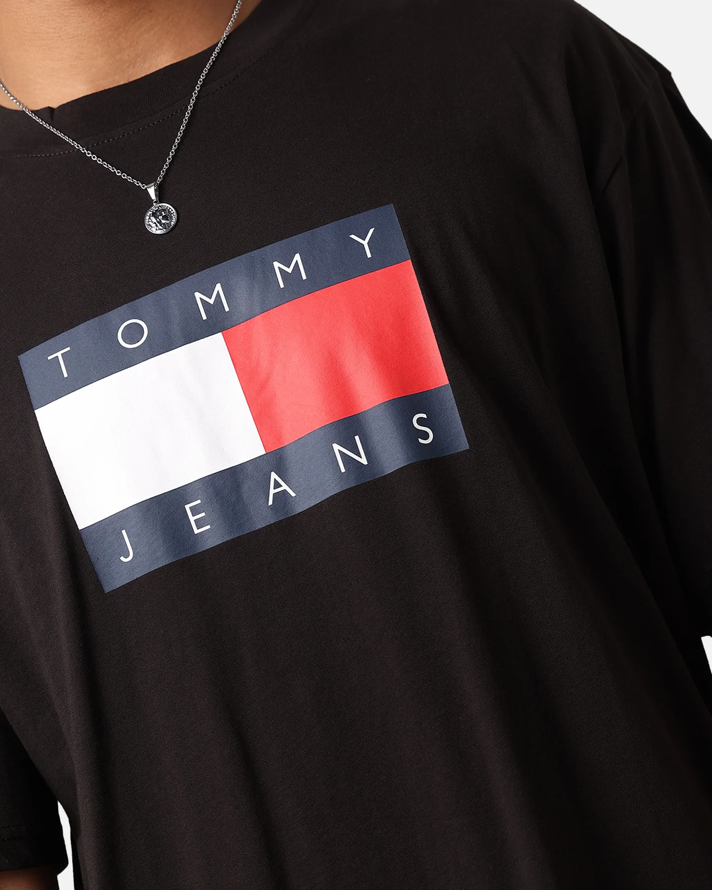 Tommy Jeans TJM Skate Flag T-Shirt Black - Image 6