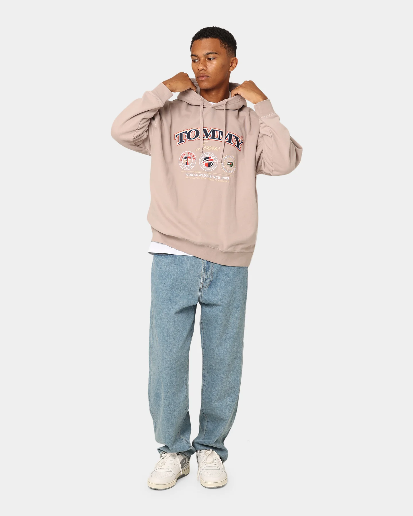 Tommy Jeans TJM Skater TJ Luxe Hoodie Brandons Stone - Image 2