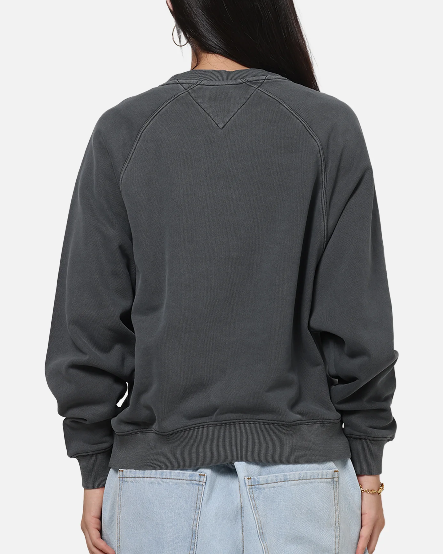 Tommy Jeans Women's TJW Boxy Leopard Varsity Crewneck Black - Image 3