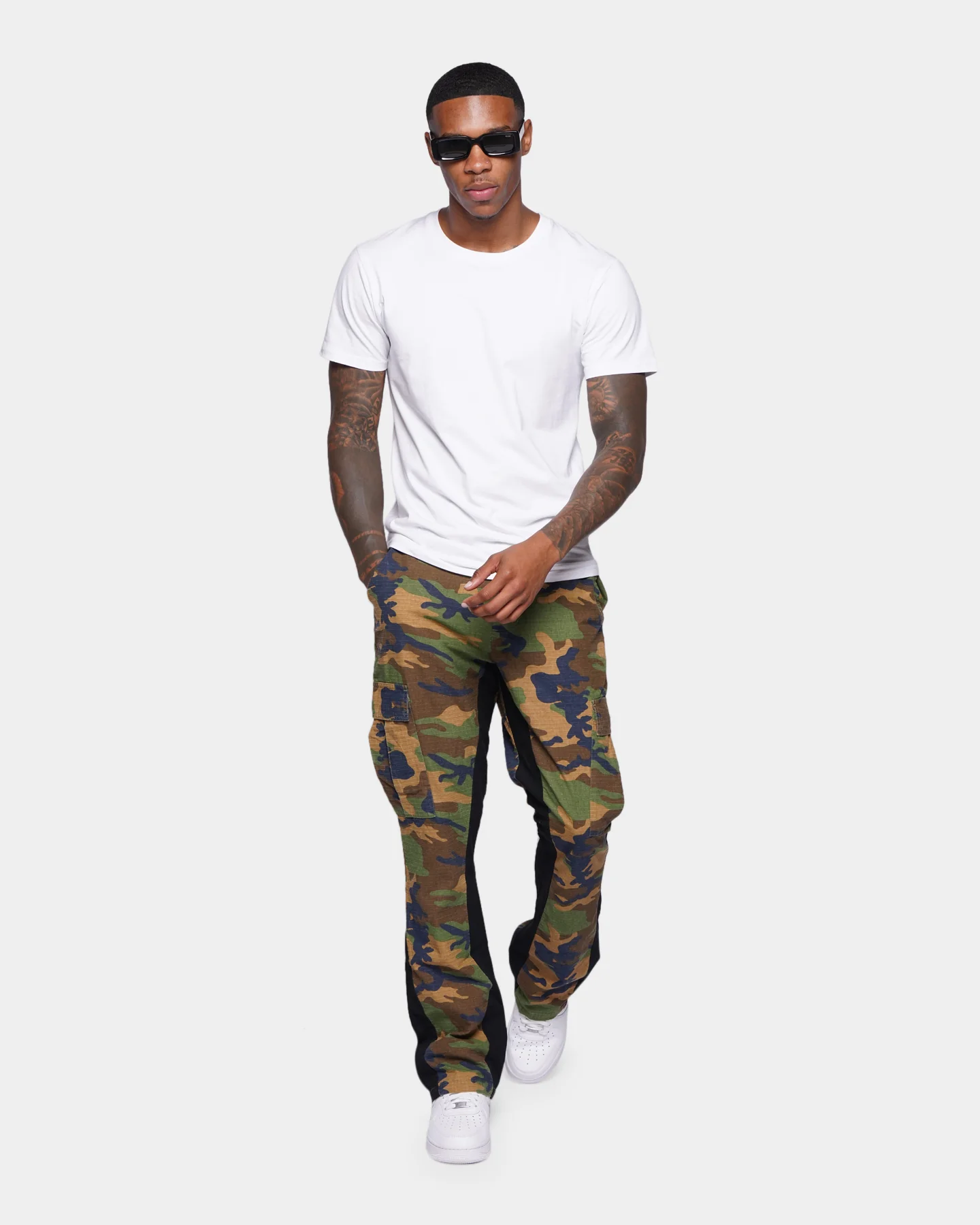 XXIII Zaim Camo Flare Jeans Camo/Black - Image 3