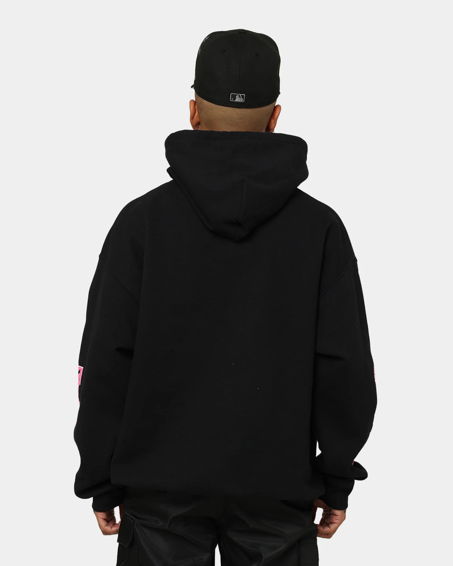 YUNGBLUD Icons Face Hoodie Black - Image 4